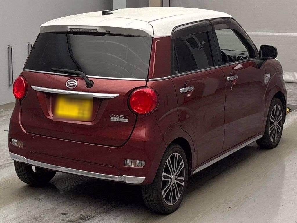 DAIHATSU CAST