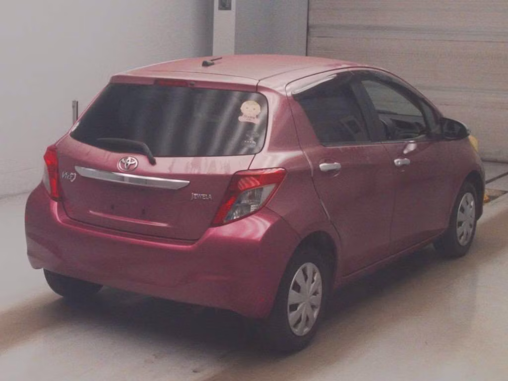 TOYOTA VITZ