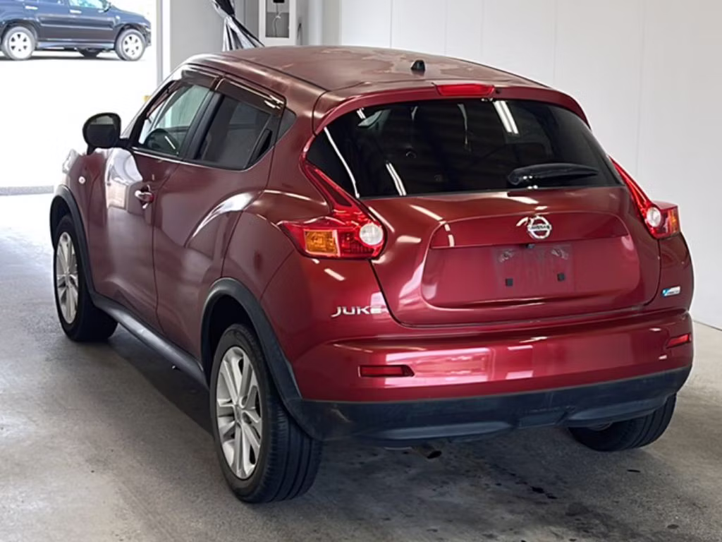 NISSAN JUKE