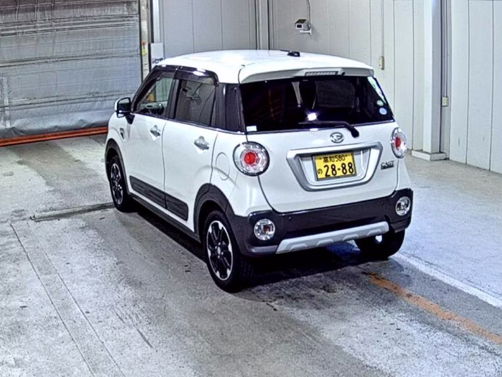 DAIHATSU CAST