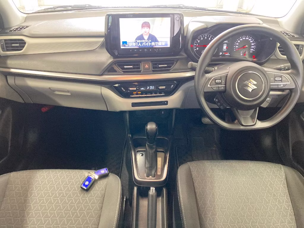 SUZUKI SWIFT