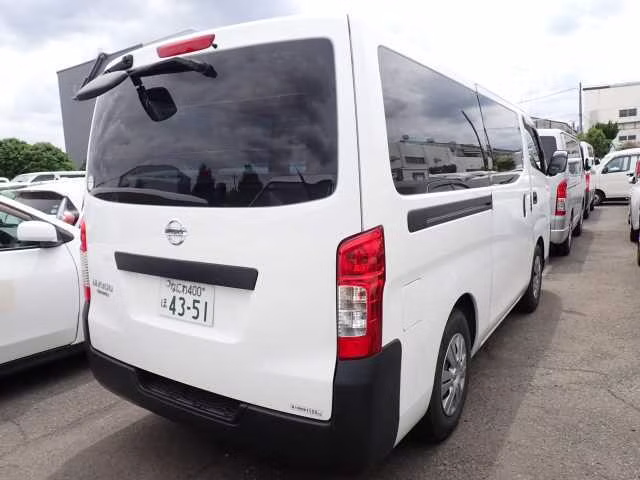 NISSAN NV350 CARAVAN