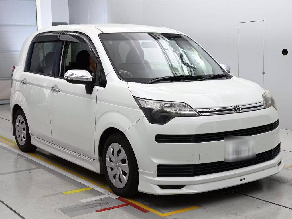 TOYOTA SPADE