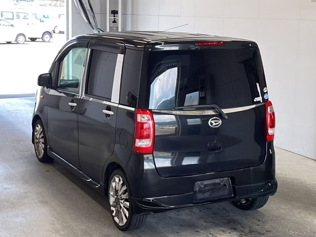 DAIHATSU TANTO EXE