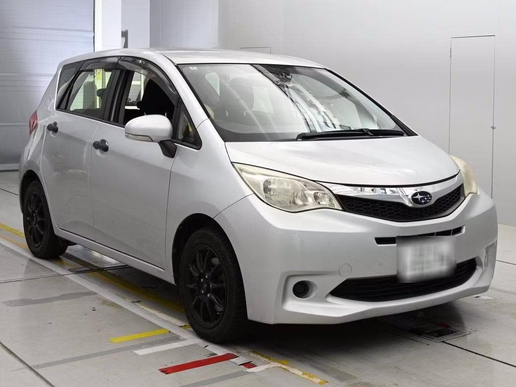 SUBARU TREZIA