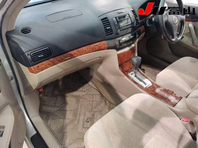TOYOTA PREMIO