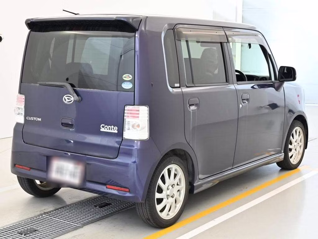 DAIHATSU MOVE CONTE