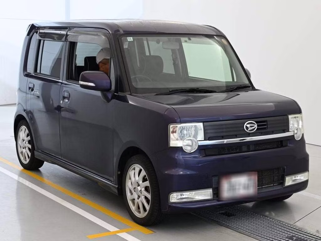 DAIHATSU MOVE CONTE