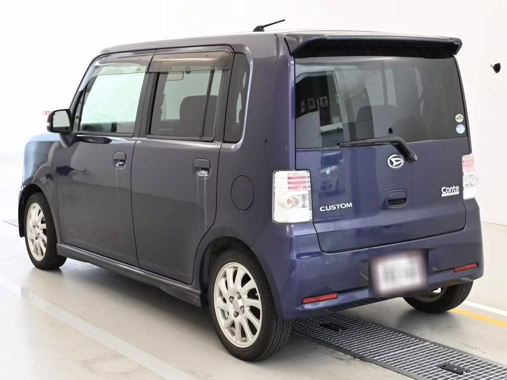 DAIHATSU MOVE CONTE