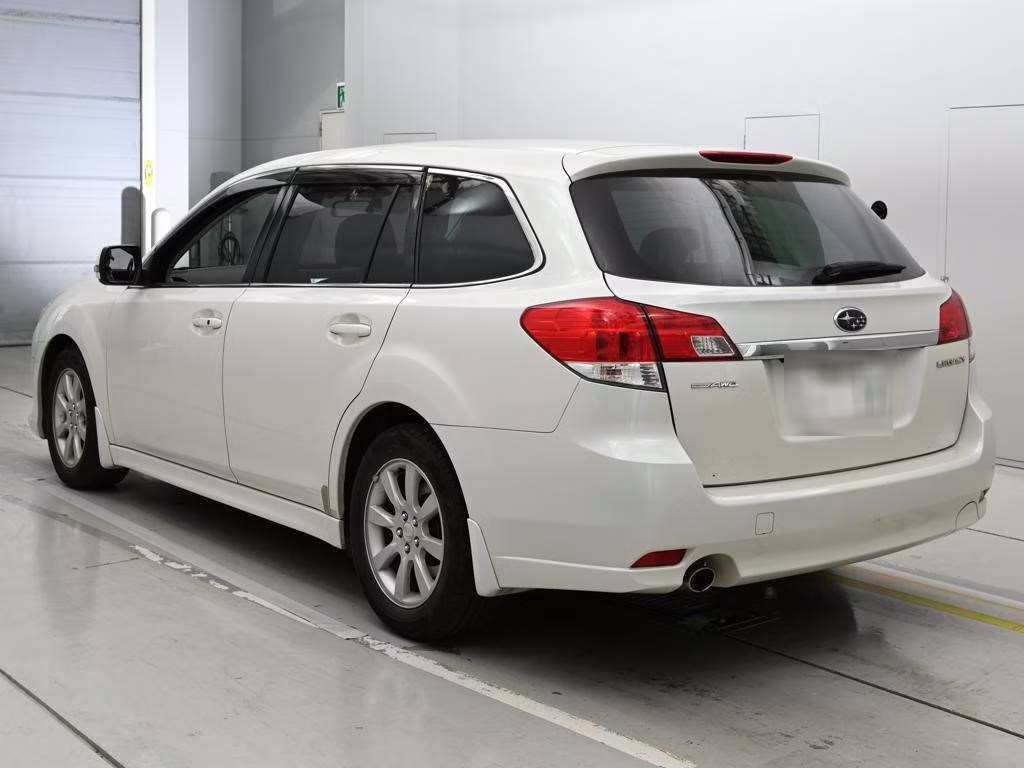 SUBARU LEGACY