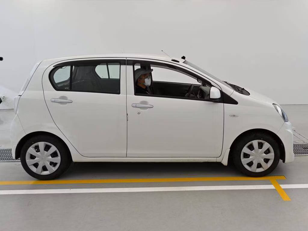 SUBARU PLEO PLUS