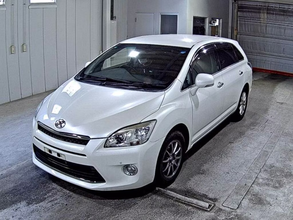 TOYOTA MARK X ZIO