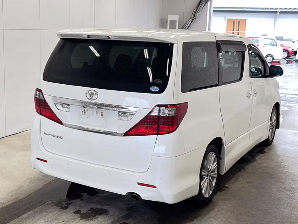 TOYOTA ALPHARD