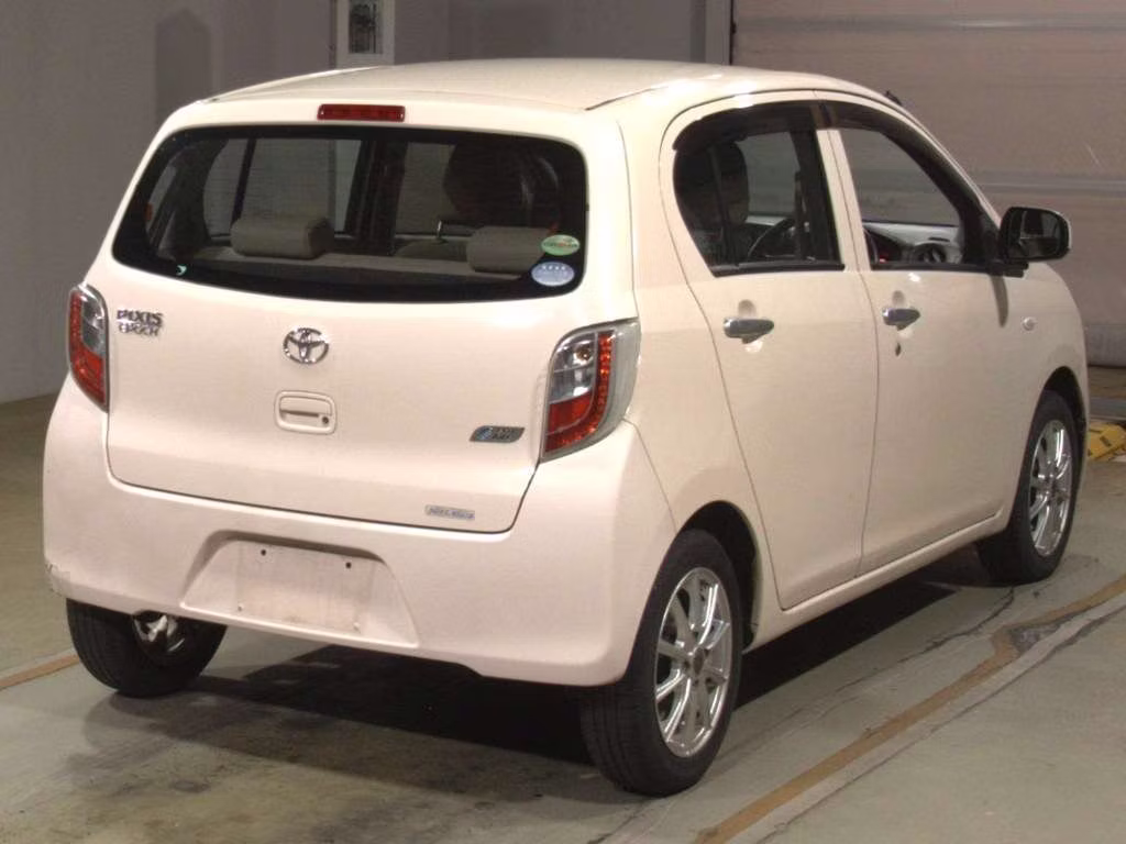 TOYOTA PIXIS EPOCH