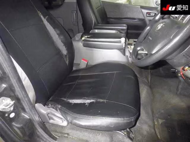 TOYOTA REGIUS ACE