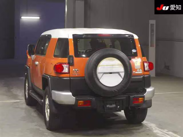 TOYOTA FJ CRUISER