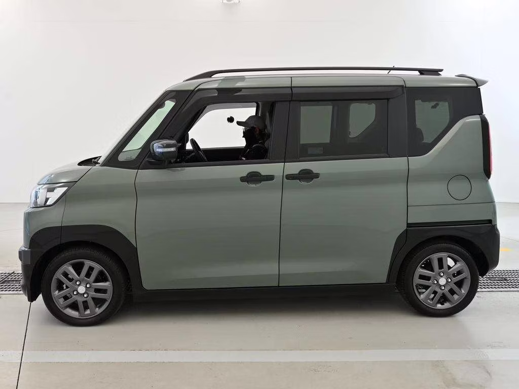 MITSUBISHI DELICA MINI