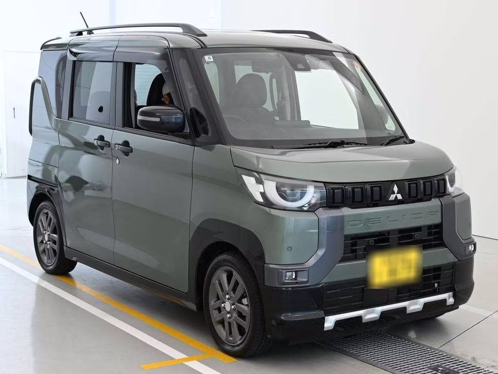 MITSUBISHI DELICA MINI