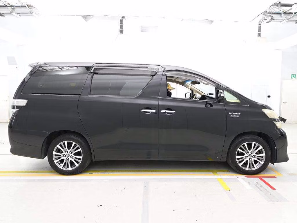 TOYOTA ALPHARD