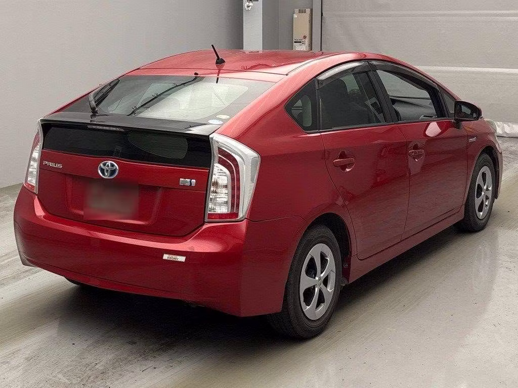 TOYOTA PRIUS