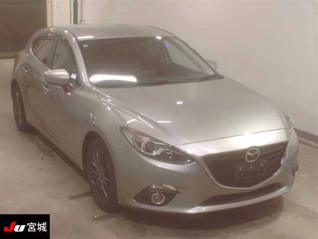 MAZDA AXELA