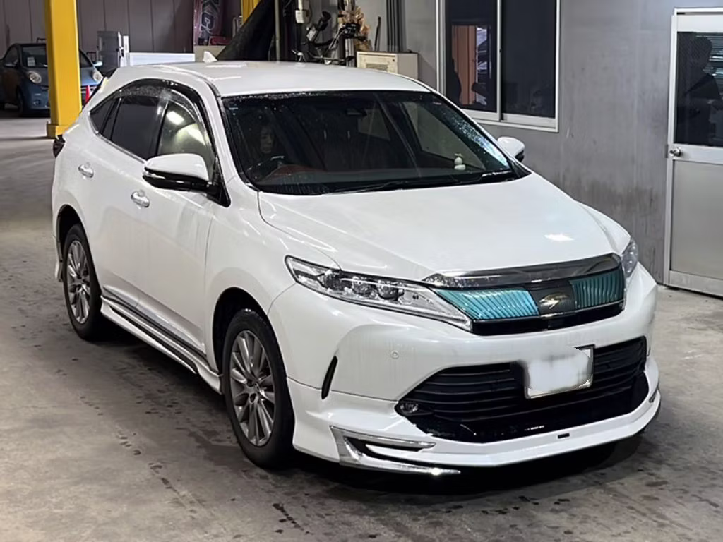 TOYOTA HARRIER