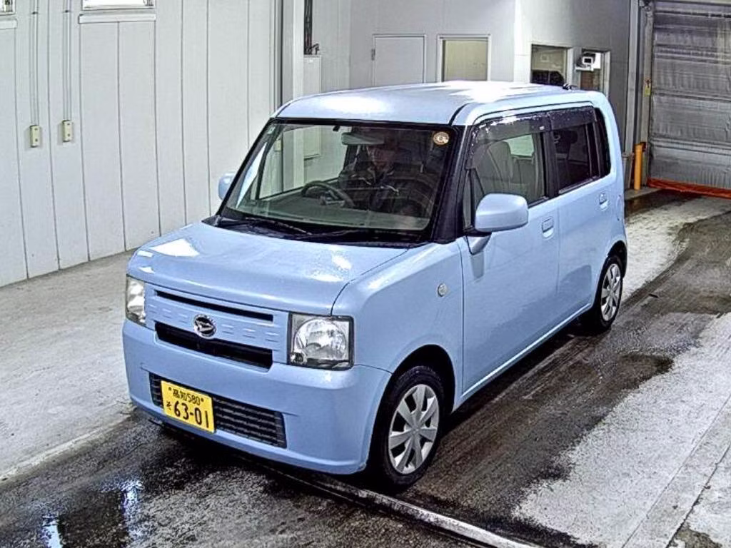 DAIHATSU MOVE CONTE