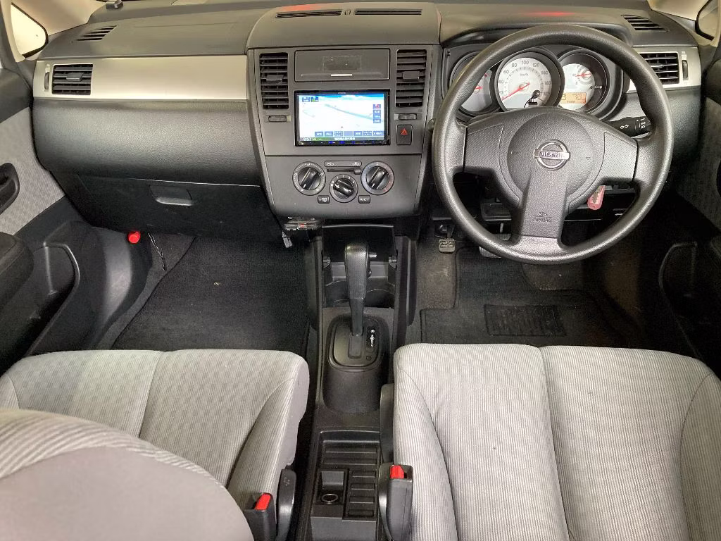 NISSAN TIIDA LATIO