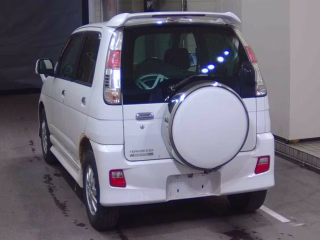DAIHATSU TERIOS KID