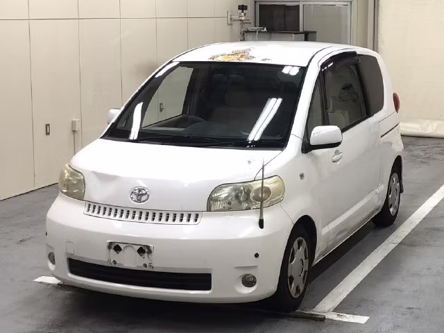 TOYOTA PORTE