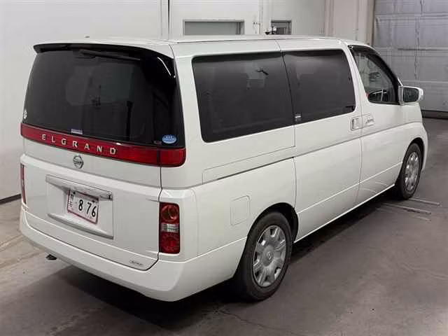 NISSAN ELGRAND