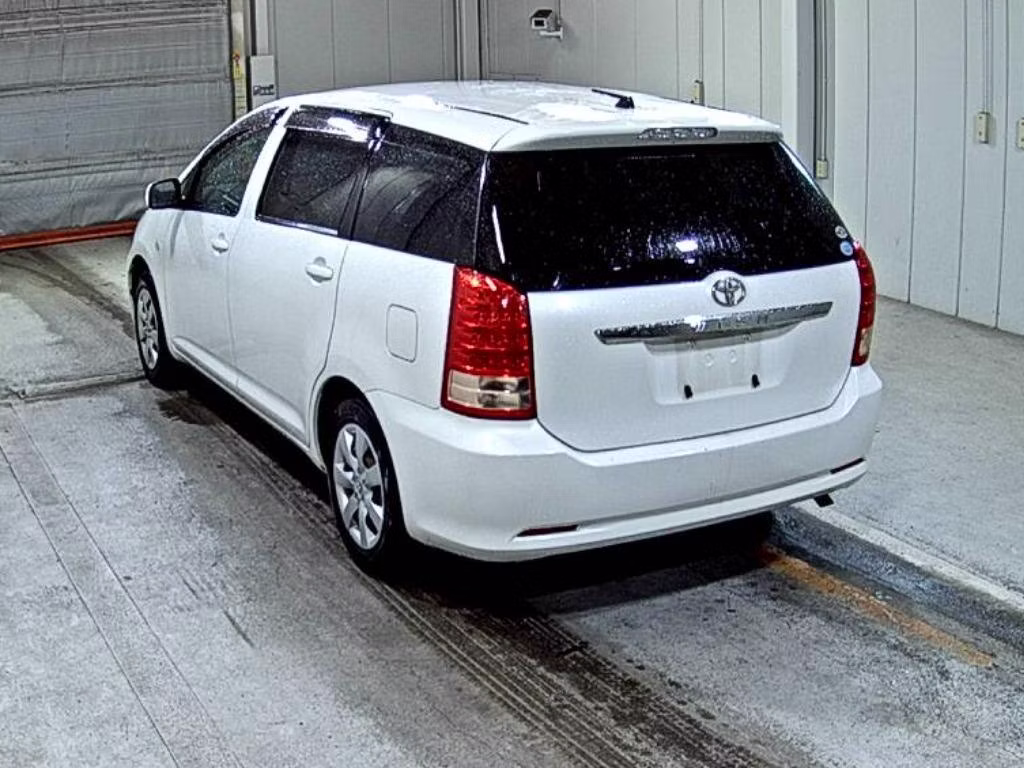 TOYOTA WISH