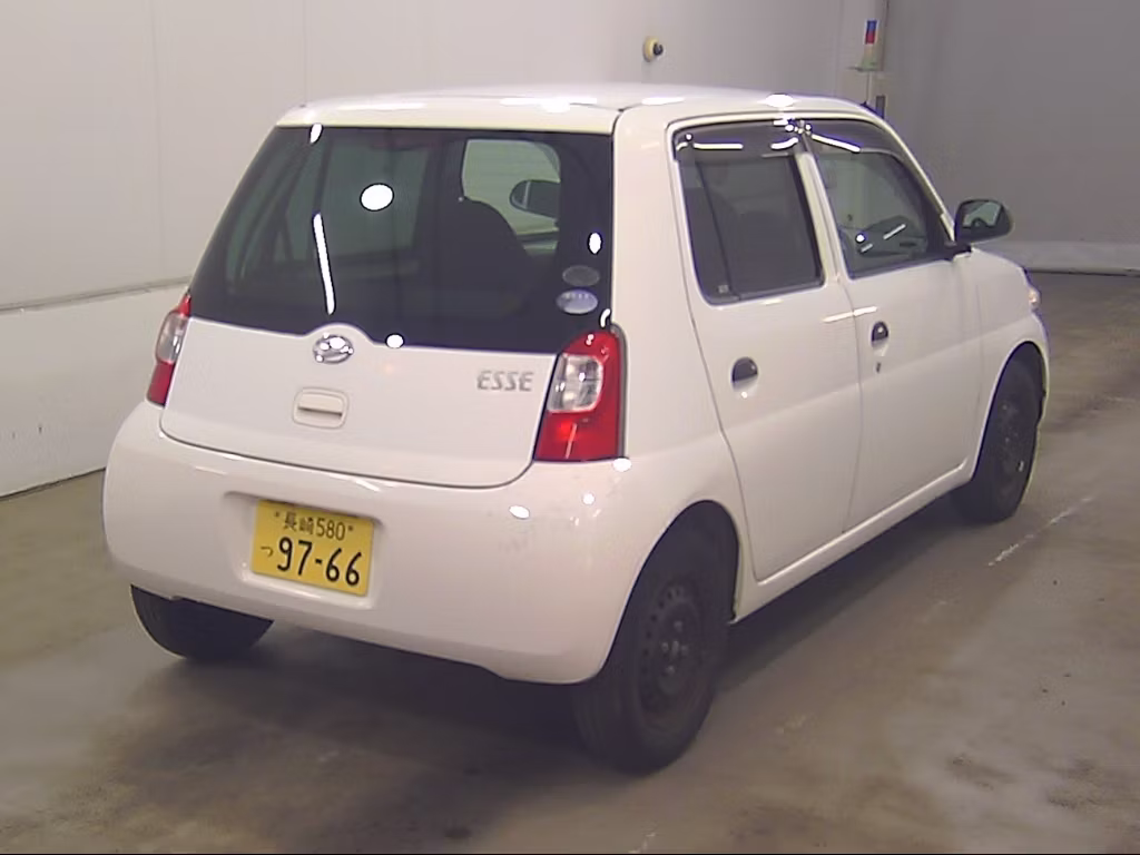 DAIHATSU ESSE