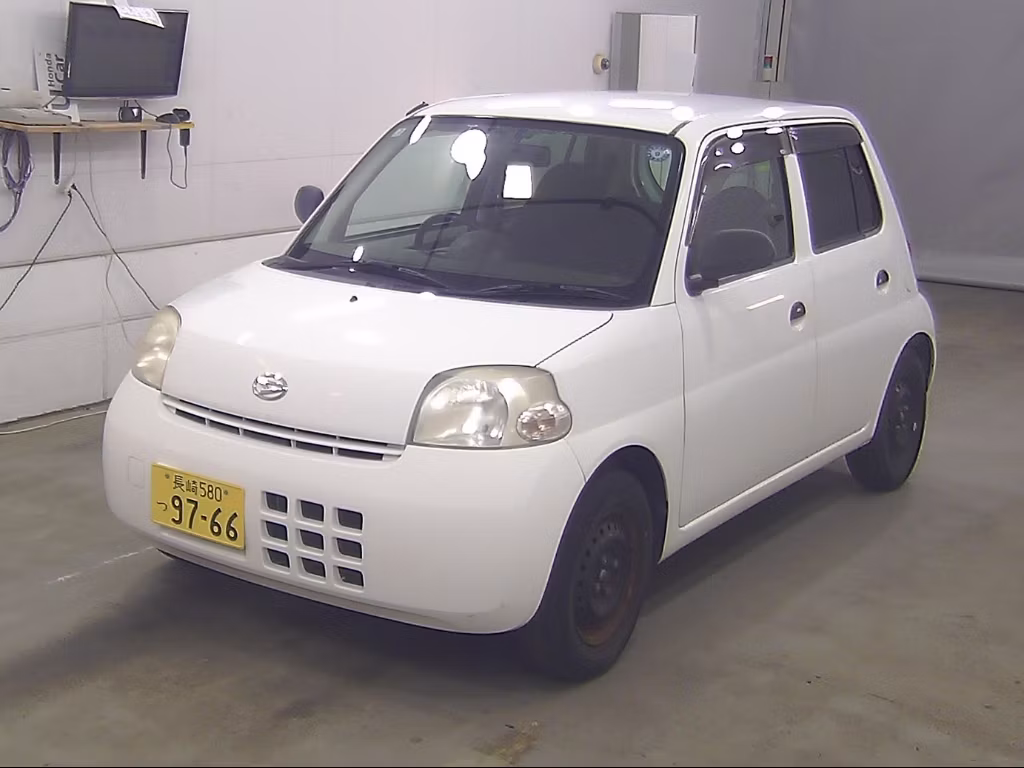 DAIHATSU ESSE