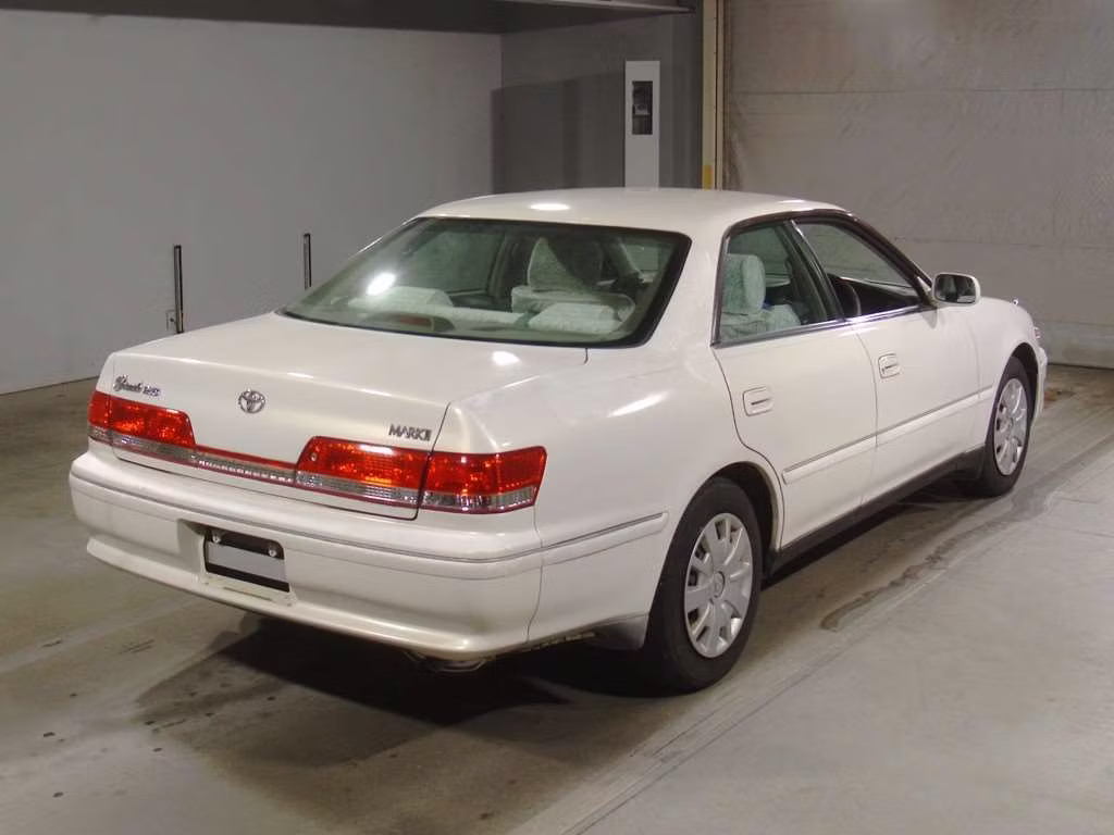 TOYOTA MARK II
