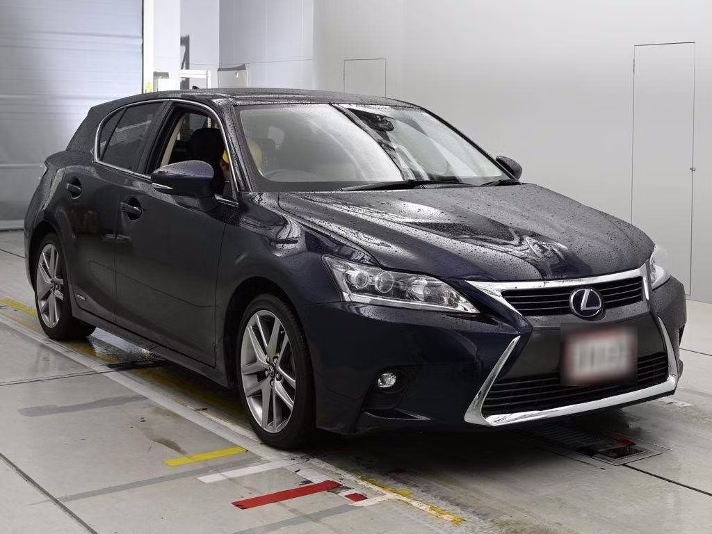 LEXUS CT200H