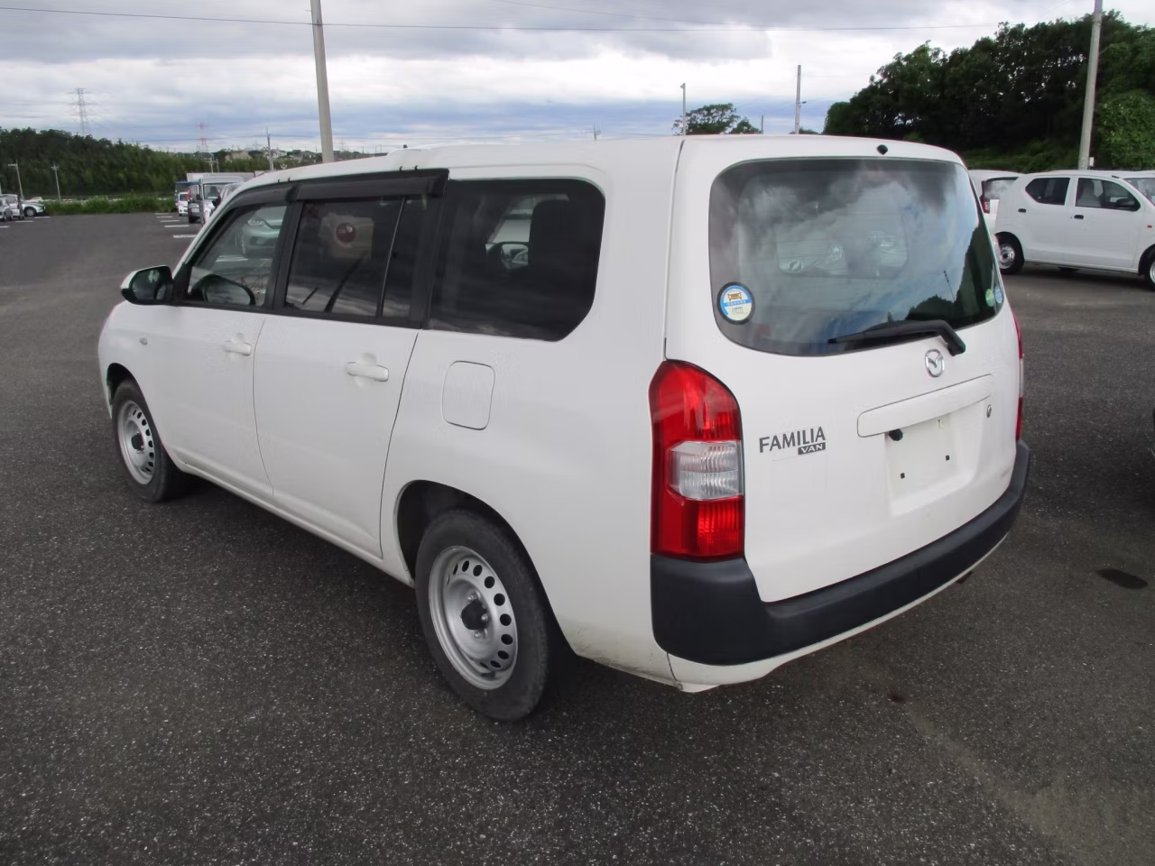 MAZDA FAMILIA