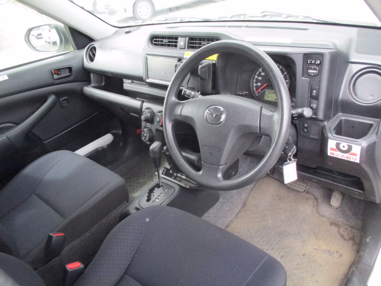 MAZDA FAMILIA