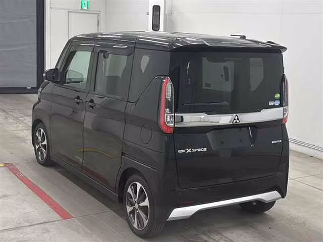 MITSUBISHI EK SPACE