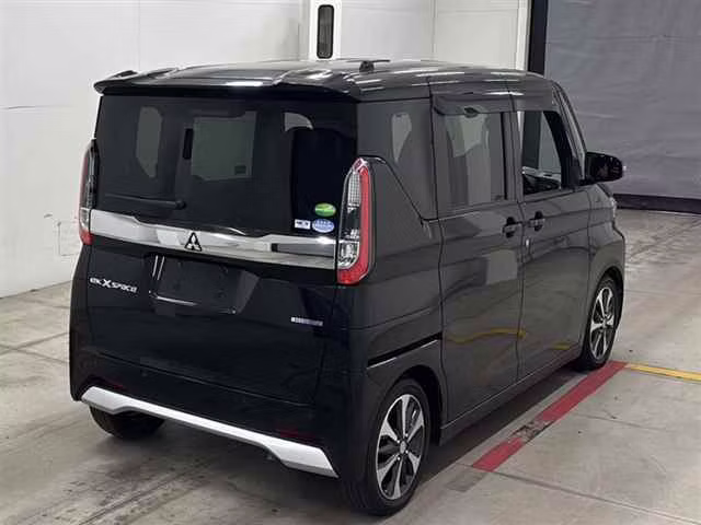 MITSUBISHI EK SPACE