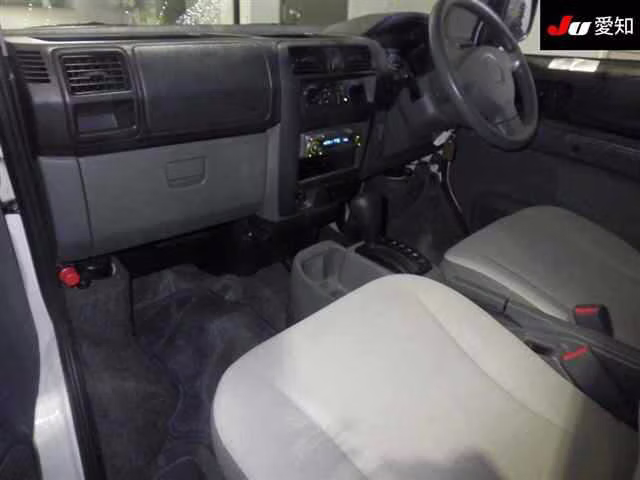 MITSUBISHI TOWN BOX