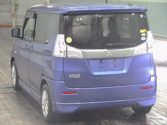 MITSUBISHI DELICA D:2