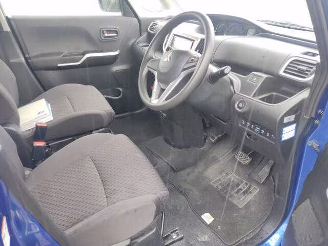 MITSUBISHI DELICA D:2