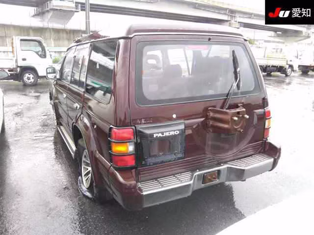 MITSUBISHI PAJERO