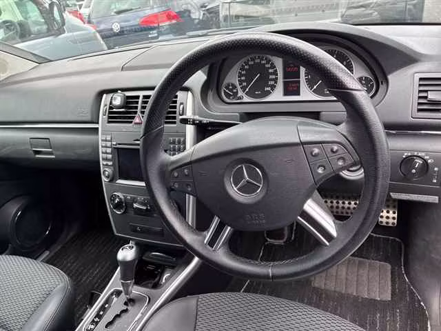 MERCEDES-BENZ B-CLASS