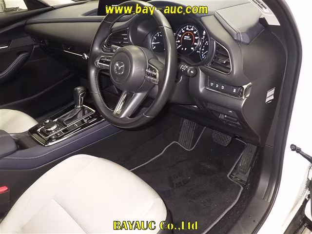 MAZDA CX-30