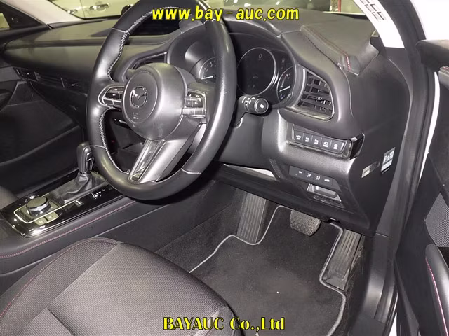 MAZDA CX-30