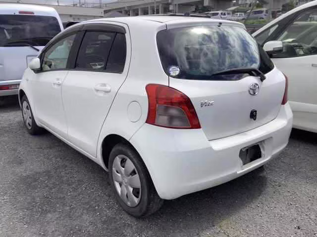 TOYOTA VITZ