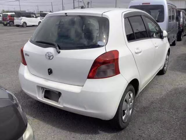 TOYOTA VITZ