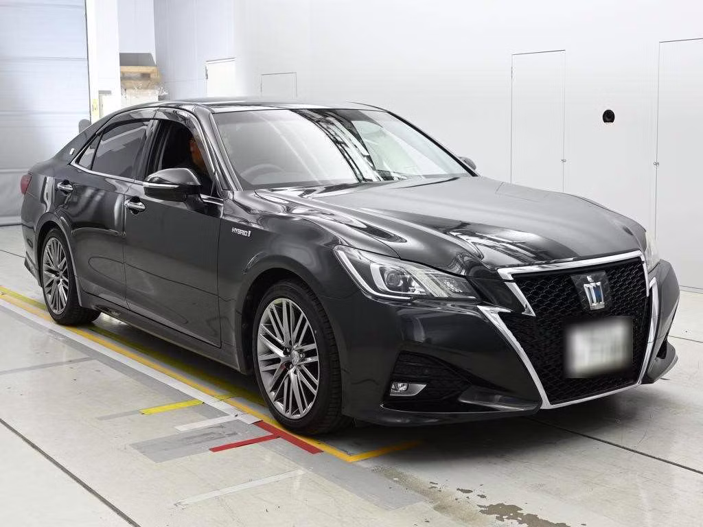 TOYOTA CROWN